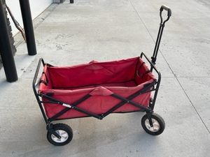 lot 74 image: Fold Up Pull Cart