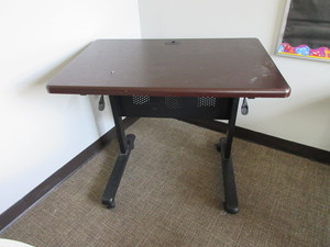 lot 816 image: BALT ROLLING PERSONAL WORK STATION WITH FLIP TOP