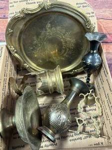 lot 23 image: Lot of Brass