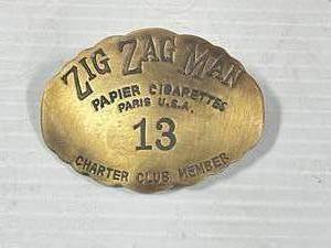 lot 40 image: Brass Zig Zag Membership Pin Back