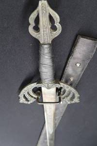 lot 8 image: ANTIQUE TOLEDO MADE IN SPAIN SWORD
