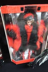 lot 47 image: CRUELLA DE VIL DOLL IN ORIGNAL PACKAGE