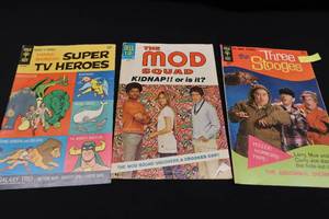 lot 61 image: LOT OF 3 COMICS IN GREAT CONDITION