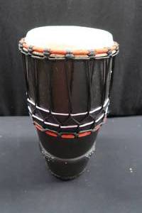 lot 75 image: ORNATE DRUM HANDCRAFTED IN GHANA 18 TALL