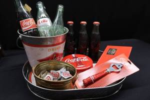 lot 78 image: LARGE LOT OF COCA COLA COLLECTABLES FOR YOUR HOME BAR