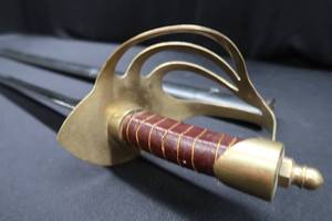 lot 130 image: CAVALRY SABRE REPLICA