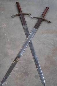 lot 131 image: DOUBLE SWORDS HEAVY