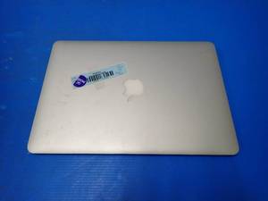 lot 26 image: Apple&nbspMacBookAir6,2 A1466 MD760LLB &nbspINTEL(R) CORE(TM) I5-4260U CPU  1.40GHZ  4GB DDR3 RAM  NO HD  NO IOS  13 screen with 1440 x 900 resolution  No charger