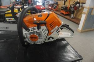 Brand New Stihl Model MS500i Chain Saw