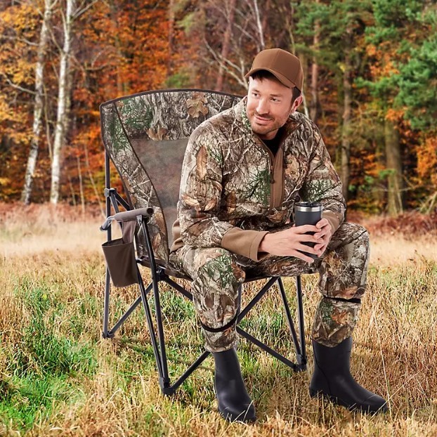 lot 459 image: NEW Members Mark Realtree Camo Hard Arm Chair