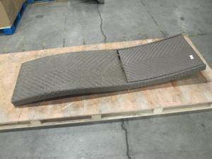 lot 213 image: Seagrass Woven Chaise Lounge with Wheels - Minor Issues