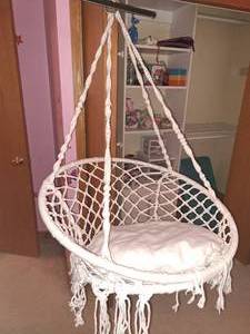 lot 48 image: Hanging Chair