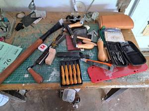 lot 74 image: Woodworking Hand Tools