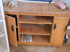 lot 128 image: Wood Storage Cabinet 2-door3-shelf