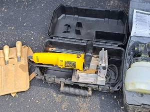lot 113 image: DeWalt 4 Plate Joiner DW682 with Case