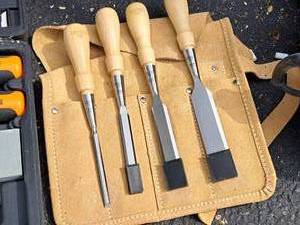 lot 114 image: Stanley Chisel Set 4-piece with Carry Pouch