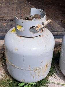 lot 141 image: Propane Tank