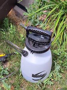 lot 144 image: Pump Sprayer