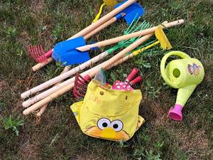 lot 146 image: Lot of (11) Childrens Gardening Tools