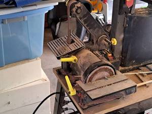 lot 3 image: Powertec 13-HP BeltDisc Sander BD1500 1x5