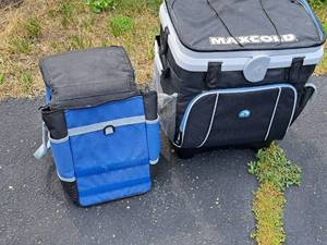lot 158 image: Lot of (2) Cooler Bags