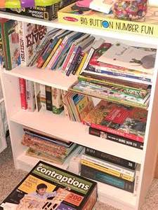 lot 65 image: Bookcase 3-tier