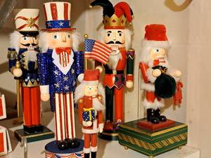 lot 271 image: Lot of (5) Nutcrackers