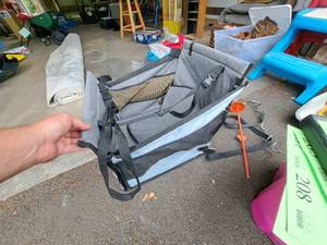lot 216 image: Pet Carrier with (2) Chain Stakes