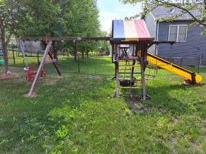 lot 20 image: Playground Swing Set 26x12x9-12