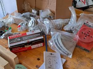 lot 98 image: Lot of (1 Box) Assorted Machining Parts