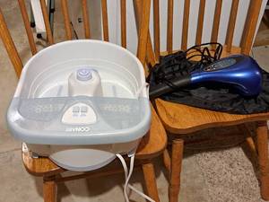 lot 326 image: Conair Foot Massager, Homedics Neck Massager