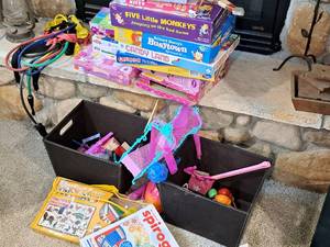 lot 342 image: Assorted Kids Games and Toys