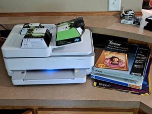 lot 356 image: HP Printer with Extra Paper and Ink