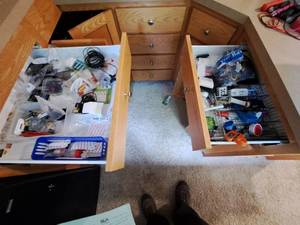 lot 361 image: Misc. Household Items