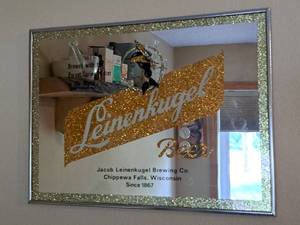 lot 364 image: Leinenkugel Beer Wall Mirror