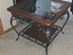 lot 60 image: Glass-TopWood Lamp Table