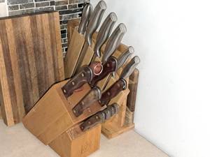 lot 401 image: Knife Block Sets, Cutting Boards