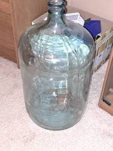 lot 421 image: Glass Jug 11x19