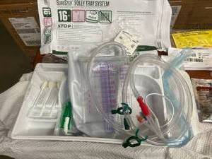 lot 26 image: MSRP $18,000  15 Cases (10cs) A319516AM TRAY FOLEY URINE METER 16FR STATLOCK TEMP SENSING SURESTEP PROCEDURE TRAYS - EXPIRES 224 CHECK OUT WHAT IS INSIDE EACH OF THESE TRAYS - MULTIPLE USES