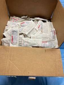 lot 66 image: 1 Case Open Box ChloraPrep One-Step with Tint Patient Preoperative Skin Preparation Non-Sterile Solution See Description & Pictures For Details