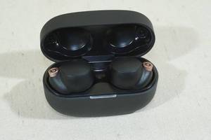lot 19 image: Sony WF-1000XM4 Noise Cancelling Wireless Earbuds