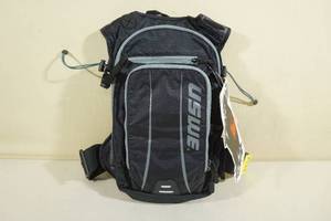 lot 25 image: USWE Airborne 9 Hydration Pack
