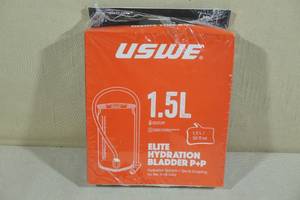 lot 101 image: USWE 1.5L Elite Hydration Bladder
