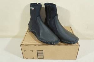 lot 111 image: Cressi Neoprene Adult Anti-Slip Sole Boots for Water Sports -Size 10