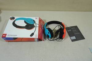lot 145 image: Nintendo Switch Airlite Wired Headset