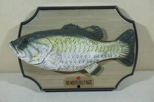 Big Mouth Billy Bass Singing and Dancing Wall Mount