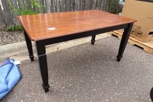 lot 154 image: Wood Kitchen Table - 35x29x30