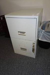 lot 194 image: Office File Cabinet 18x14x24.5