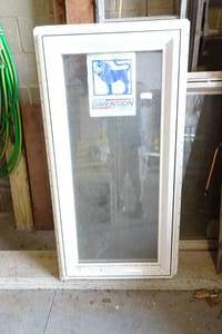 lot 579 image: Windsor Next Dimension Series Window - 24x48