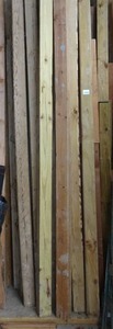 lot 586 image: Assorted 4 x 4 Wood Posts